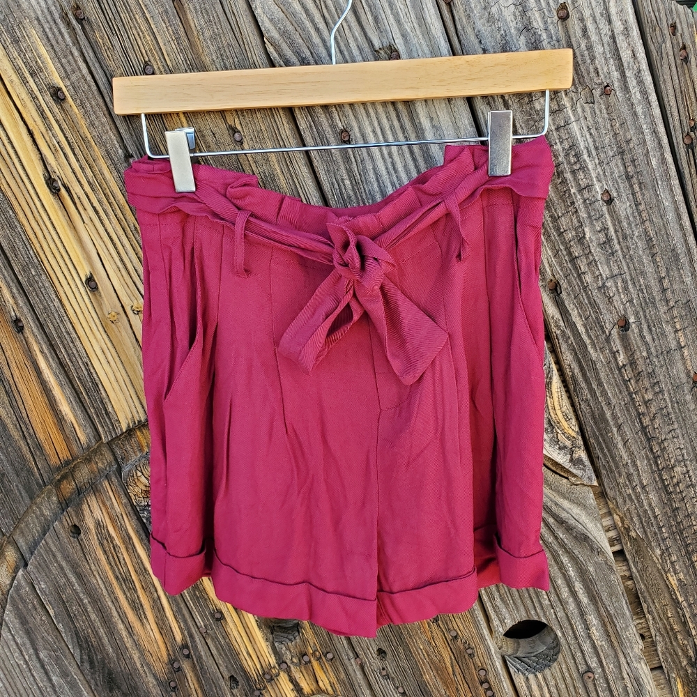 โง Sparkle & Fade Paperbag Shorts High Waist Self Belted Raspberry Size 2